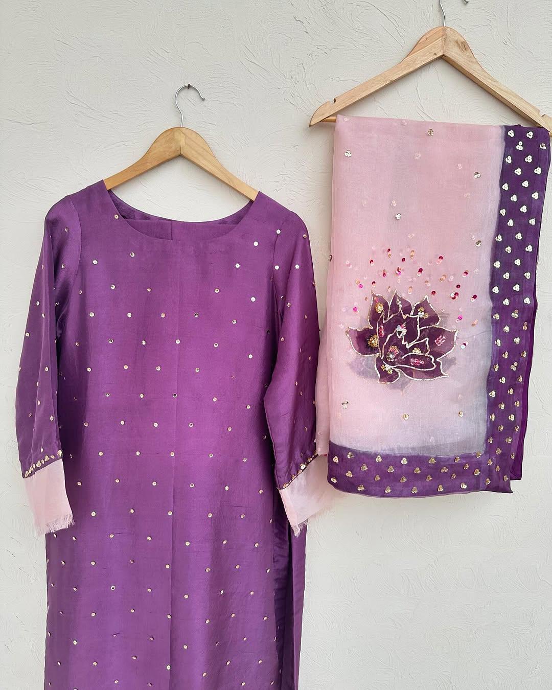 MAUVE