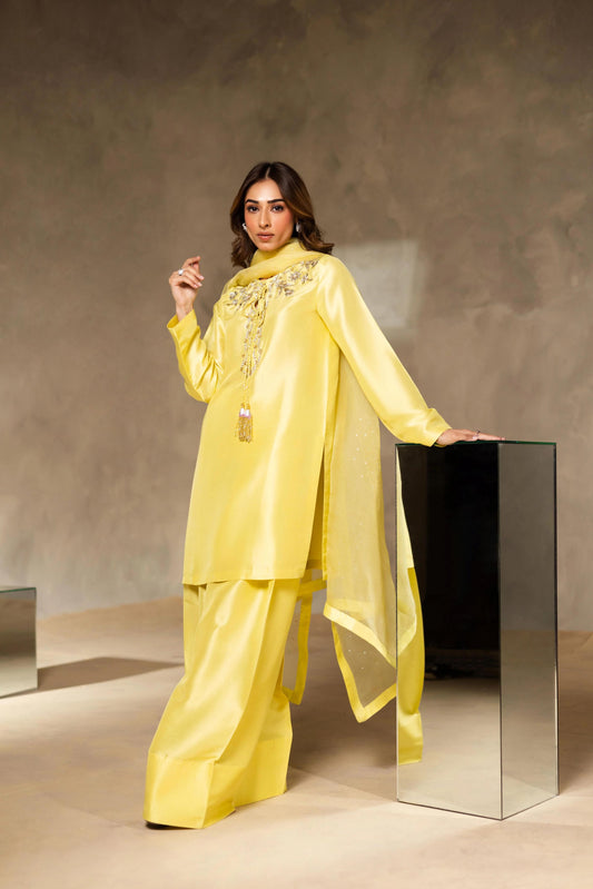 RIA YELLOW
